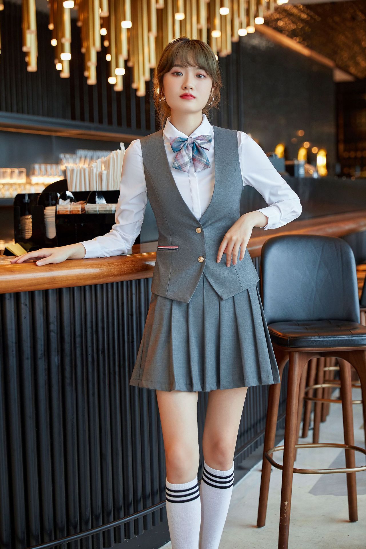 女装幼儿园老师园服秋装教师工作服新款幼师职业装套裙jk三件套