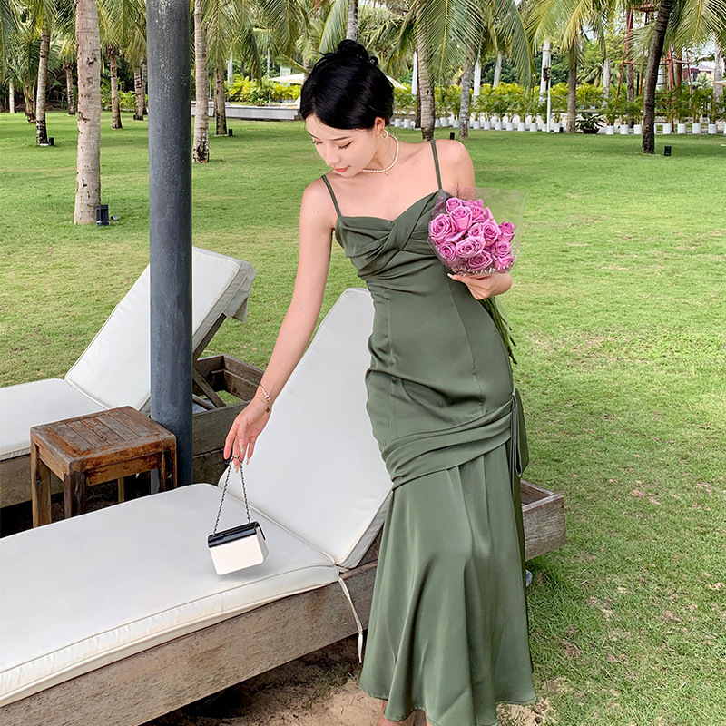 实拍赎罪绿色吊带露背大裙摆感晨袍敬酒礼服连衣裙长裙女-阿里巴巴