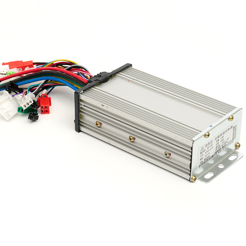 工厂直供鸿利达电动三轮车专用控制器12管15管18管单排双排控制器