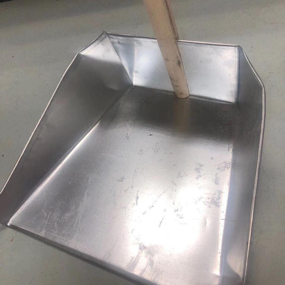 单个铁簸箕保洁外围簸箕垃圾室外铁皮垃圾铲加厚工地实木柄大撮箕