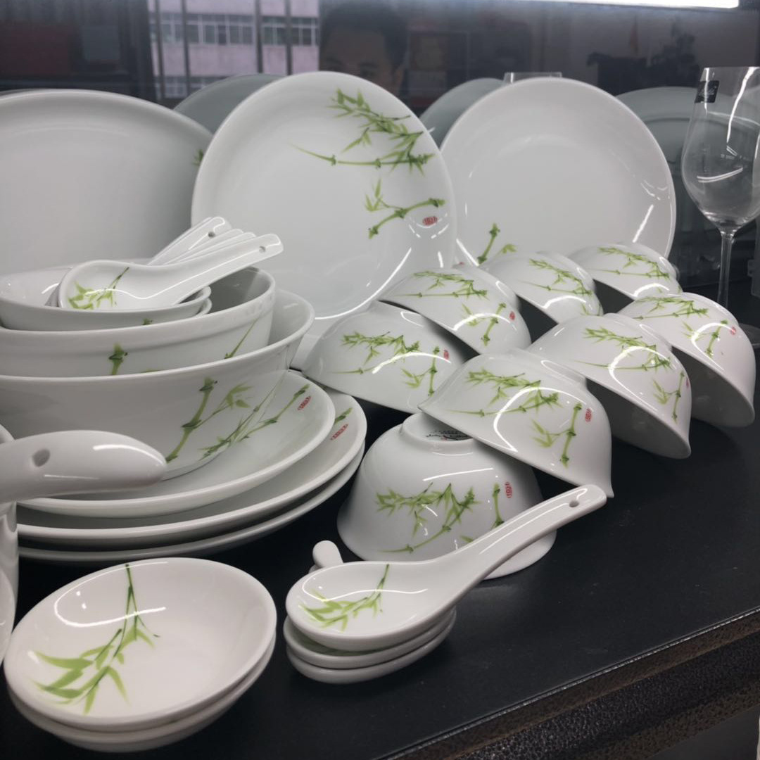 德化中式家用陶瓷餐具 多款式可批发手绘图案竹子碗碟盘汤勺套装