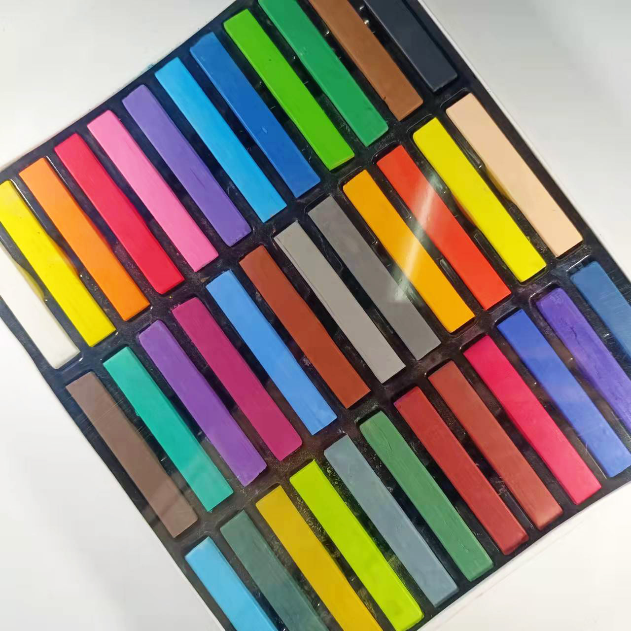 厂家直供固体水粉画36色粉画棒学生可用粉笔画软粉条