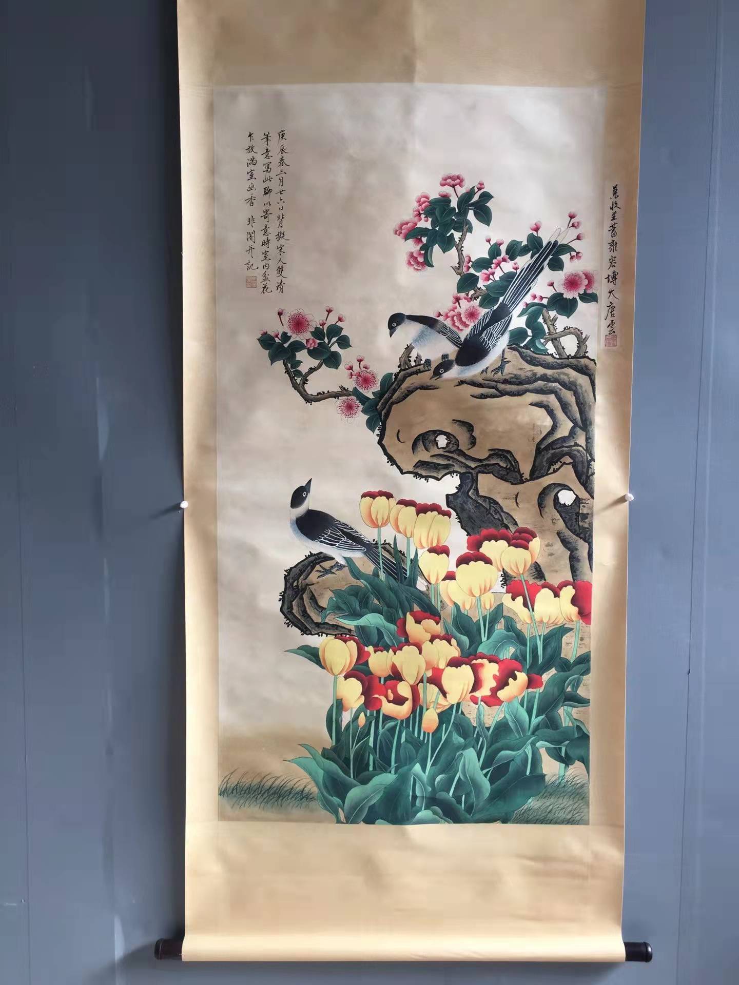 旧宣纸手绘于非阁花鸟画面美伦 手绘之作 实物拍摄 唐雲题跋