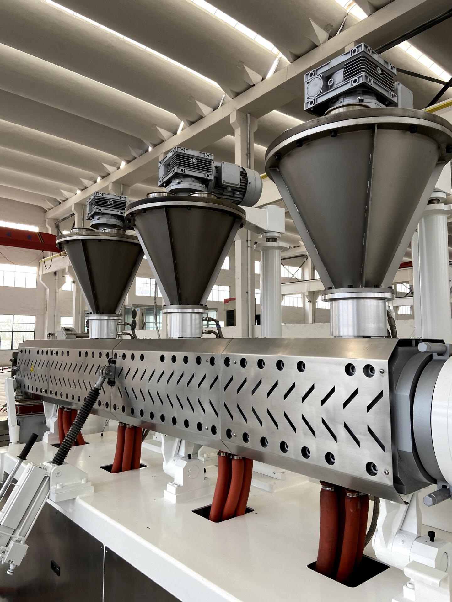 废旧塑料颗粒机成套设备编织袋造粒机废旧塑料颗粒机价格最新报价