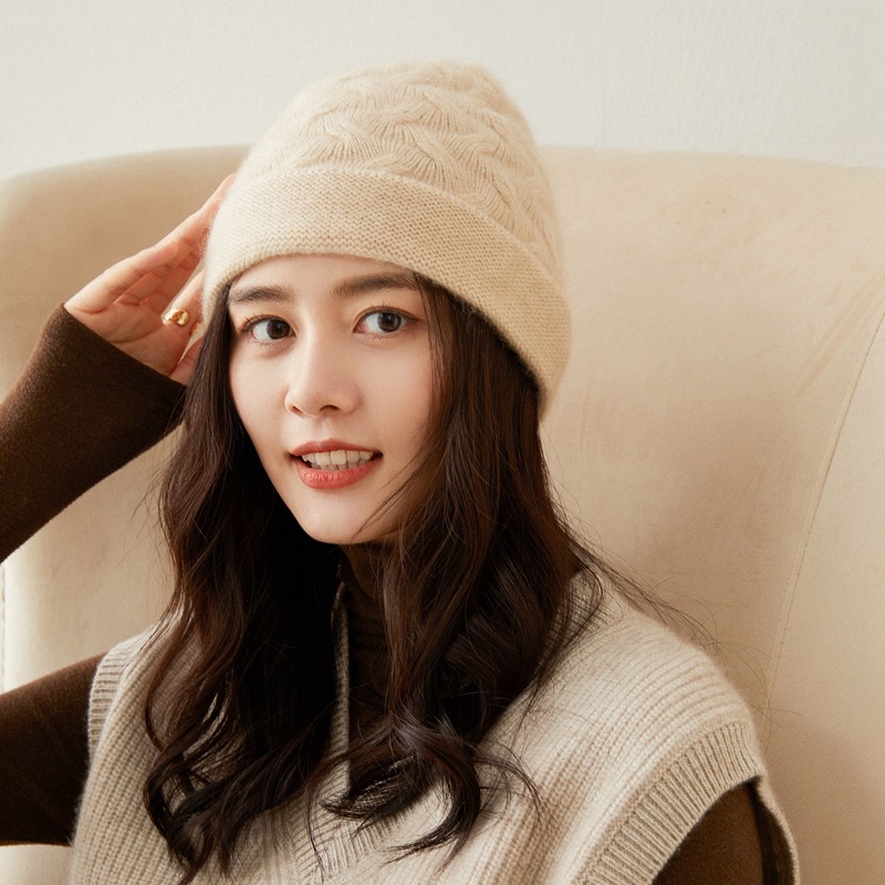 2021秋冬羊绒女帽麻花纯色加厚护耳韩版时尚加厚针织日系休闲