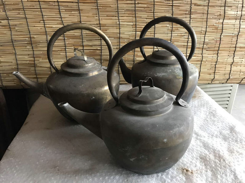 民俗怀旧老物件民国大铜壶茶壶烧水收藏缝纫机老物件道具橱窗摆设