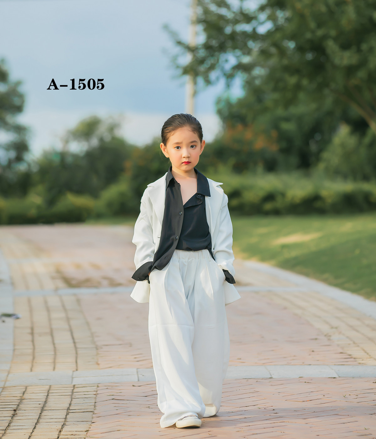 影楼儿童西装摄影服装女童艺术照潮童模卡t台表演走秀演出服杂志