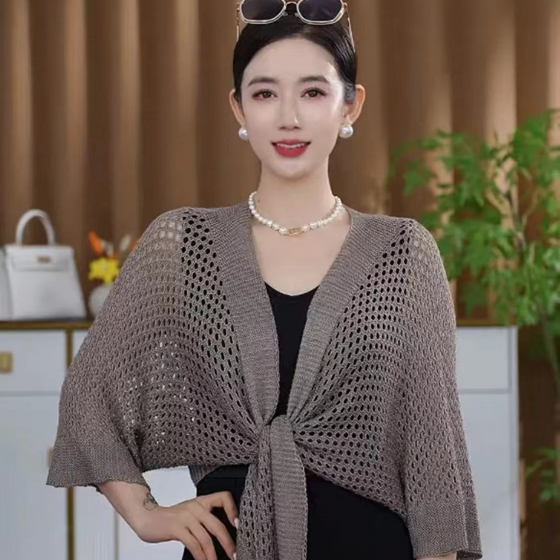 【包邮】网红斗篷披肩女2024春夏纯色针织开衫外搭镂空围巾披风