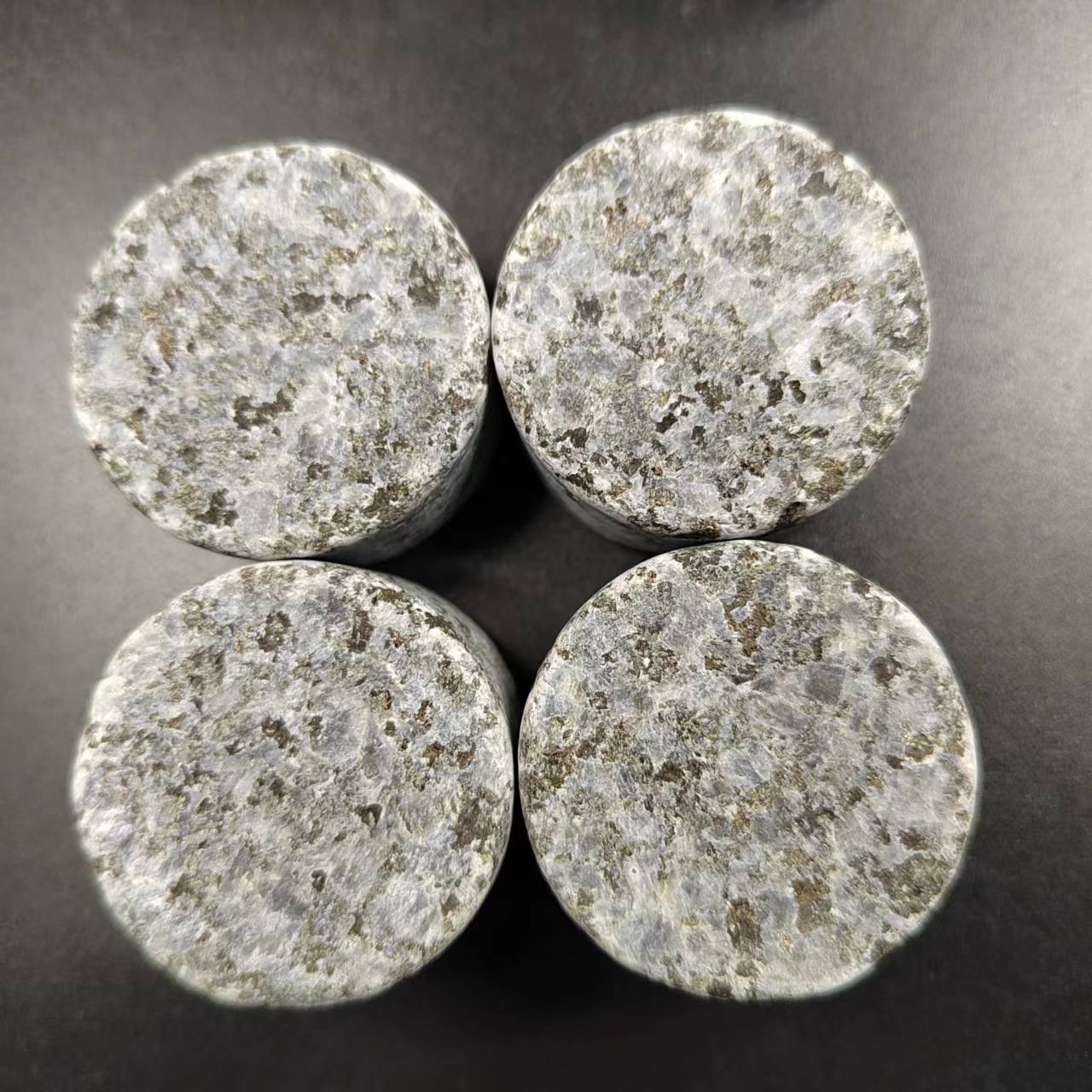 威士忌冰酒石 圆饼 圆柱冰粒可定制包装木礼盒套装天然花岗岩石料