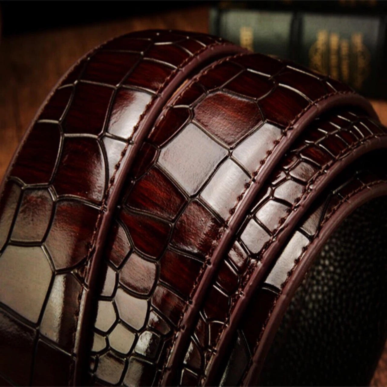 厂家直供鳄鱼纹皮带头层皮自动扣腰带男士真皮平滑扣鳄鱼皮带定制