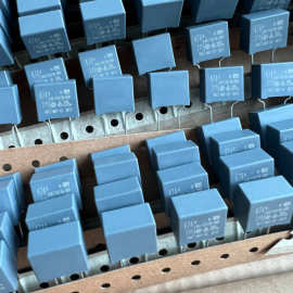 安规电容 474  0.47  275V～ 脚距15mm