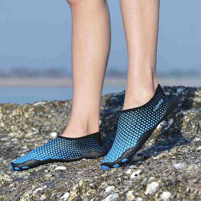 情侣沙滩袜鞋潜水浮潜涉水溯溪游泳鞋软鞋男女防滑防割赤足贴肤鞋