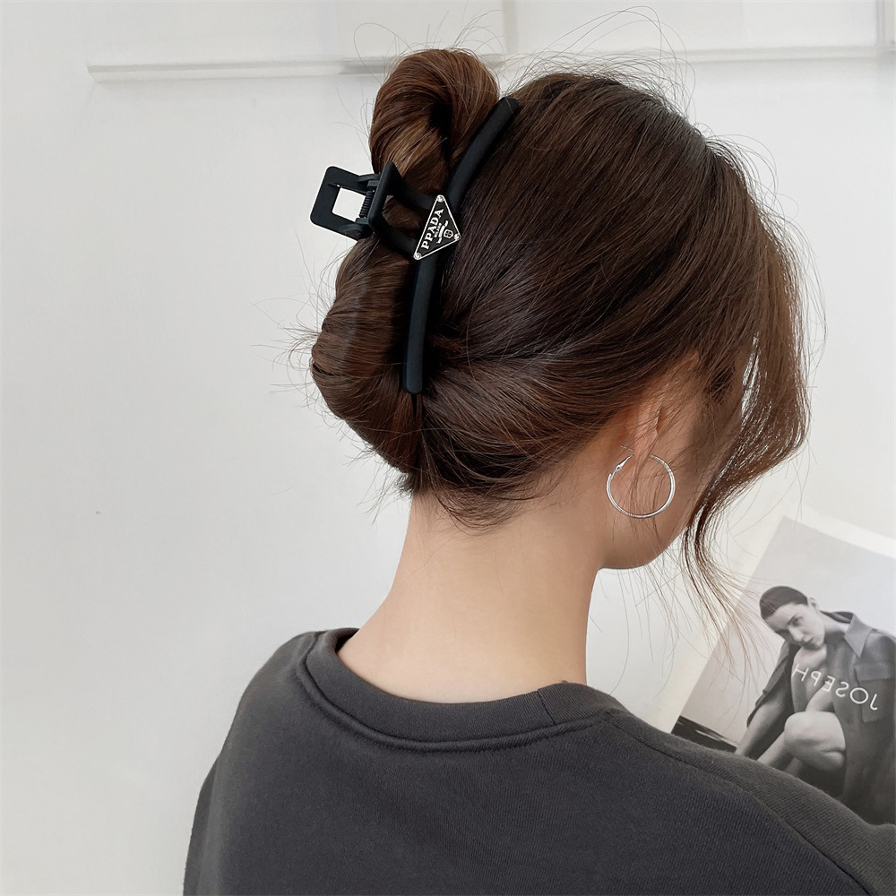 High-Grade Matte Black Hair Jaw Clip Simple Big Name Wind Barrettes Female Online Influencer Large Shark Clip Hairpin on the Back of the Head