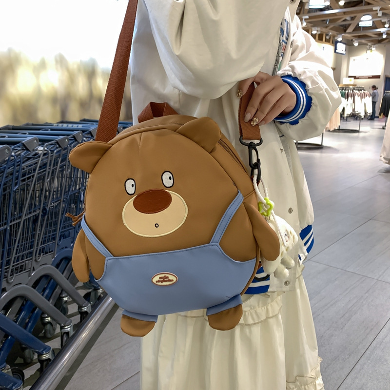 跨境新款儿童小熊双肩包可爱卡通刺绣两用书包设计感软妹少女背包