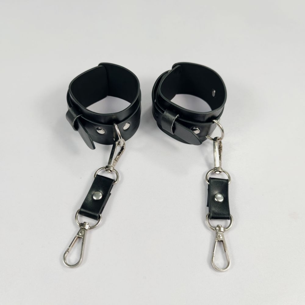 Factory Female Couple Sex Toys Sexy Handcuffs Leather Binding Adult Supplies Bondage SM Handcuffs Supplies Wholesale