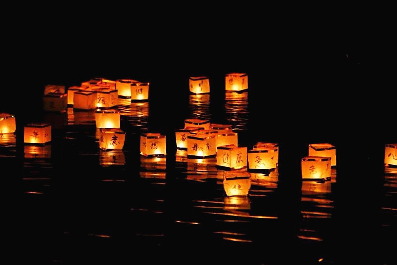 鼎承 许愿祈福灯蜡烛袋稳定性好厂家直供含蜡块 纸质方形水灯河灯