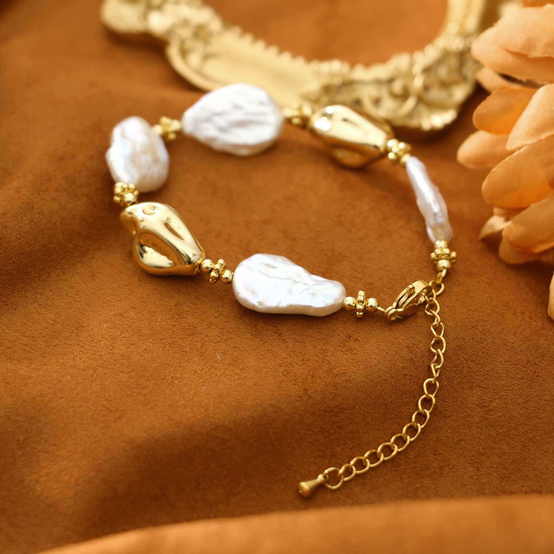 Water Drop Button Baroque Natural Pearl All-Match Bracelet Niche Design Light Luxury Bracelet Girlfriends Student Jewelry
