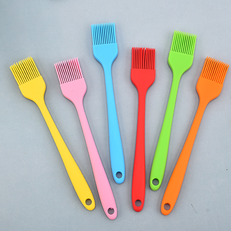 Wholesale Color Butter Brush Integrated Oil Brush Kitchen Stove Tea and Barbecue Silicone Brush Outdoor Barbecue Brush Small Size