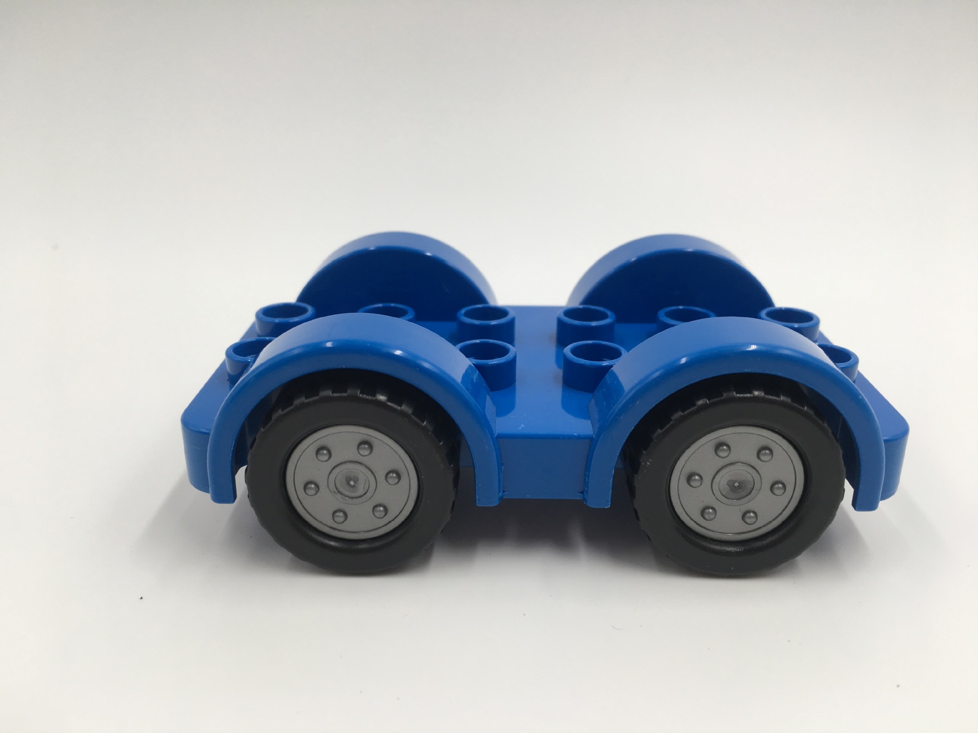 厂家直销兼容乐高式积木大颗粒车子工程益智拼装早教轮子