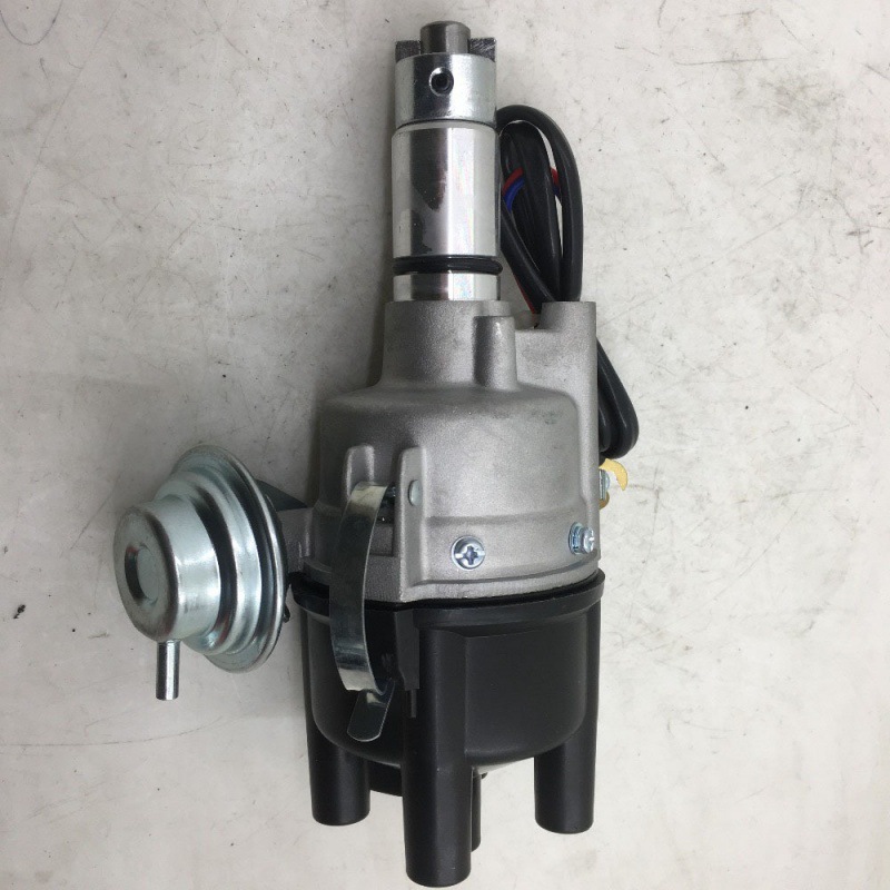 适用于日产nissan wj15款汽车电子点火分电器汽车配件22100-b5000