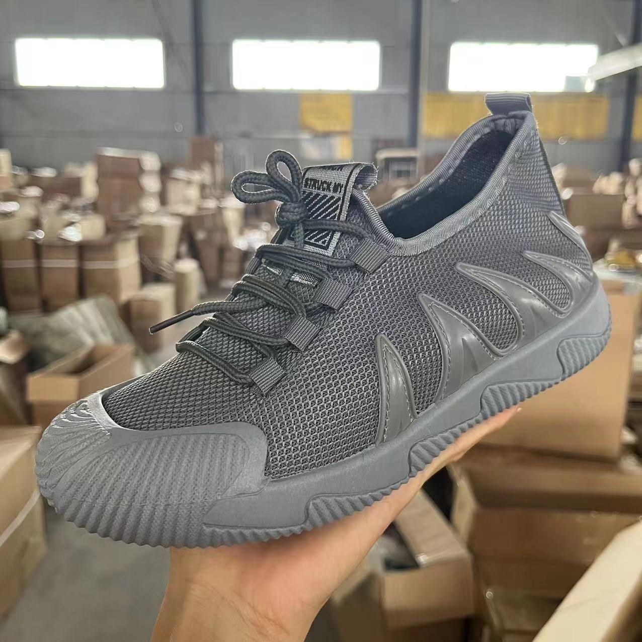 2023 New Summer Breathable Mesh Running Shoes Fashion Comfort and Casual Sneaker Mesh Men's Work Shoes