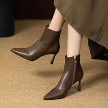 棕色高跟短靴女秋冬踝靴小个子软皮细跟白色尖头法式细跟瘦瘦靴