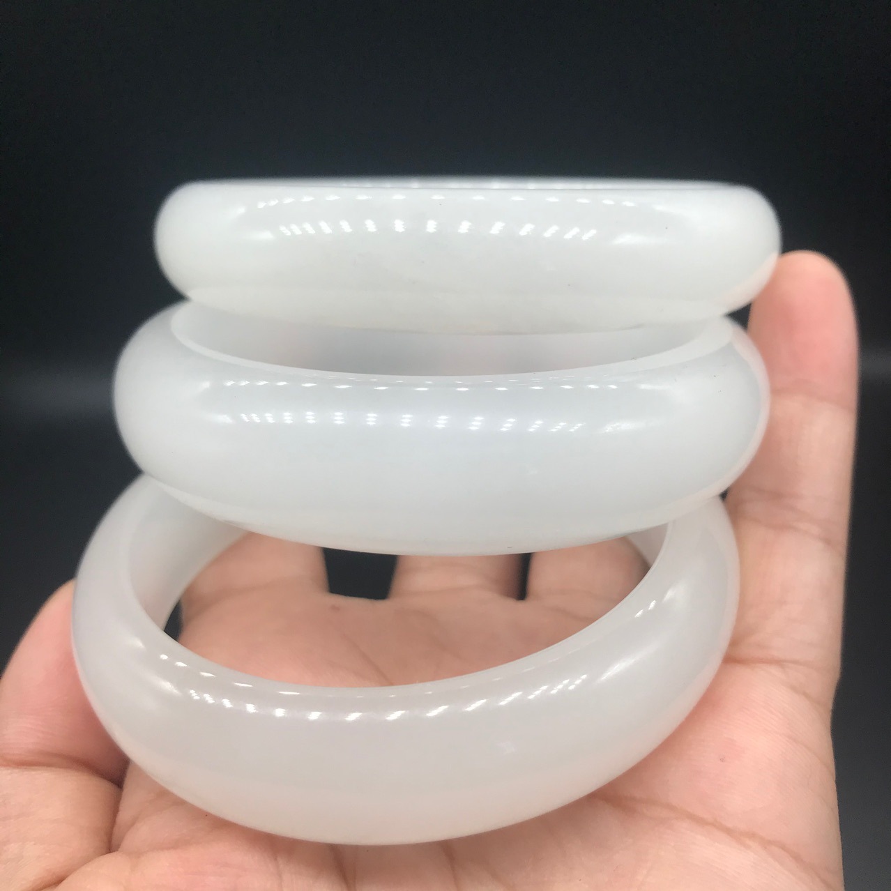 新疆和田羊脂白金丝玉手镯女款白玉金丝玉手镯厂家批发直播货源