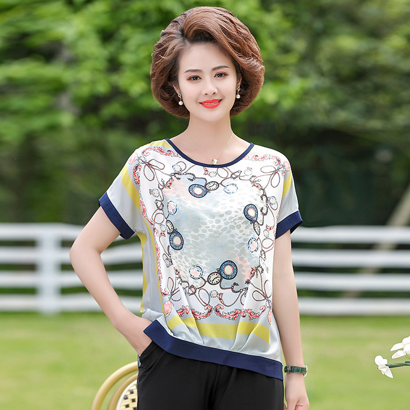 妈妈夏装2020新款中年女洋气短袖t恤上衣40岁50中老年人女装小衫