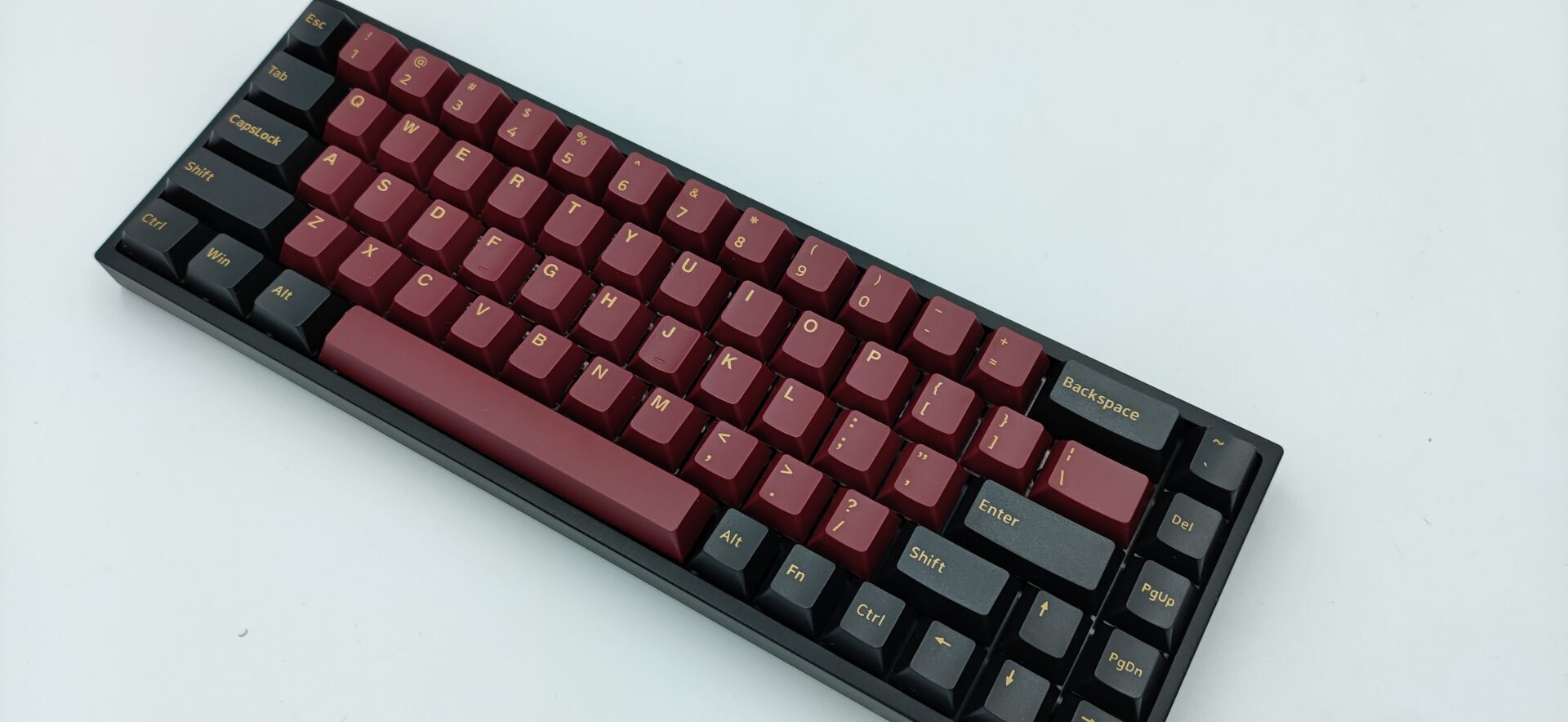 捕获者新品pbt二色成型键帽 filcoakko原厂高度olivia夜跑红武士