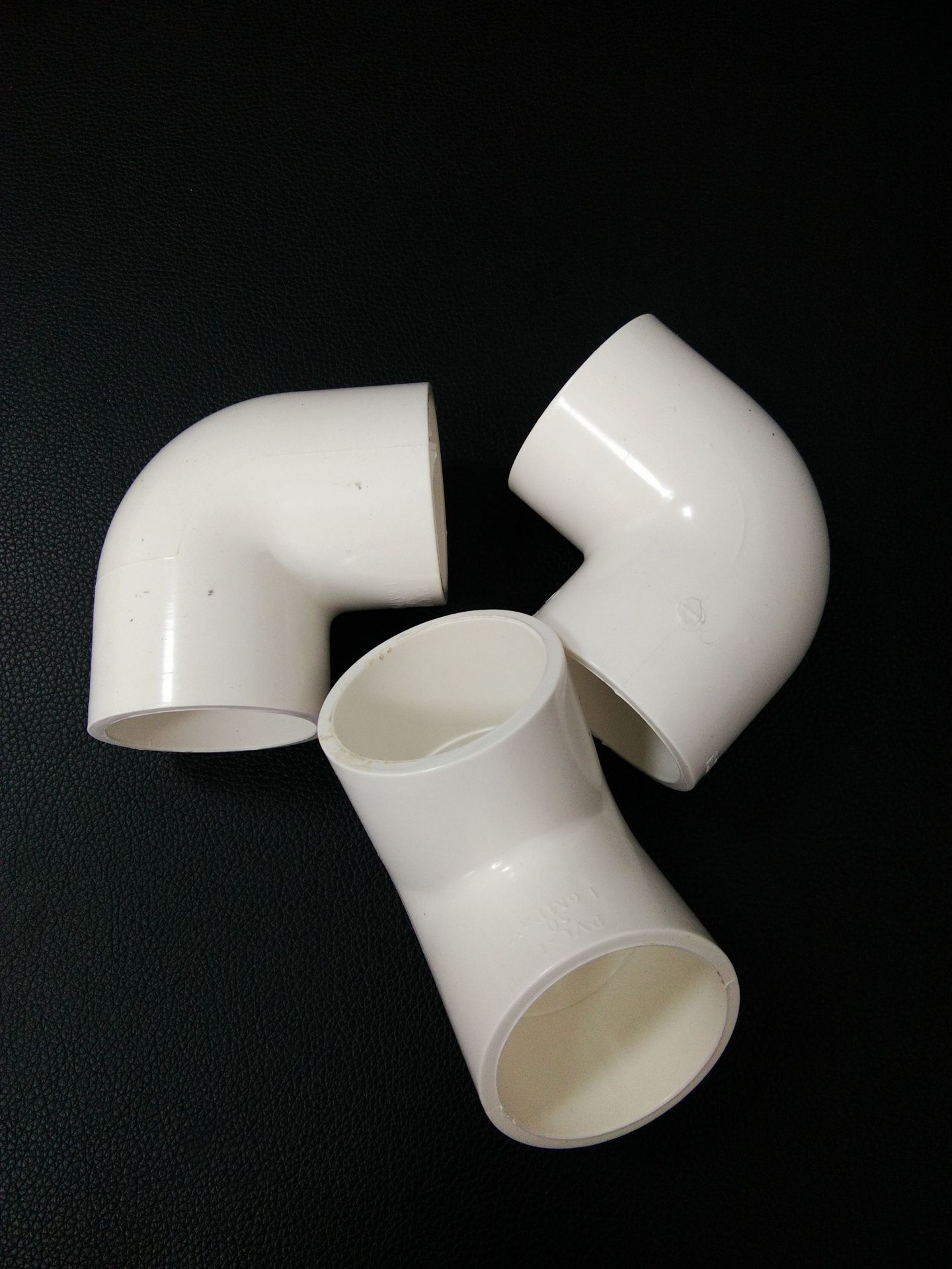 厂家推荐 pvc给水管件 配件pvc给水弯头 20~160规格其全