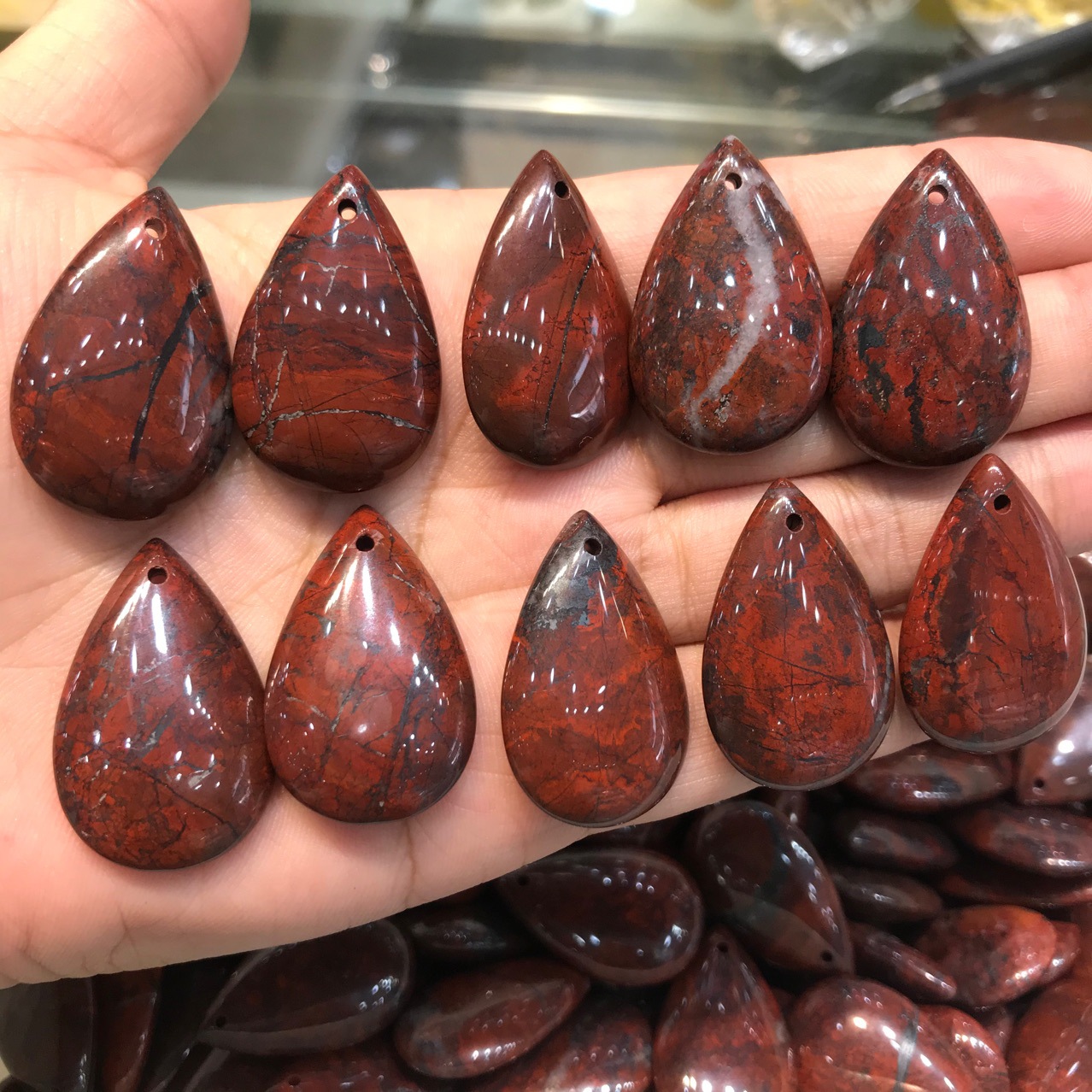 源头工厂红伊丁陨石平安无事牌红伊丁陨石水滴吊坠男女吊坠牌子