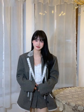 灰色西装外套女2024春季新款气质名媛高级感韩版休闲西服设计感潮