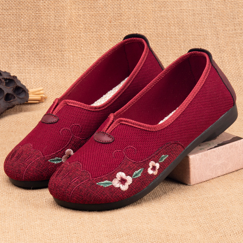 老北京布鞋妈妈布鞋春秋中国风绣花老太太鞋平底老年人奶奶单鞋