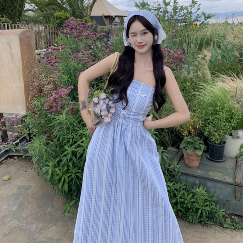 裙子女夏天2024新款夏装蓝色格纹显瘦减龄长裙吊带连衣裙-阿里巴巴