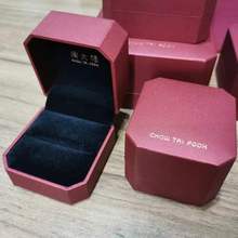 周大福1克拉钻石戒指