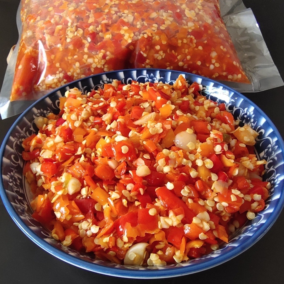 剁椒酱江西特产农家自制剁辣椒蒜蓉辣椒酱微辣特辣蒸鱼头下饭菜