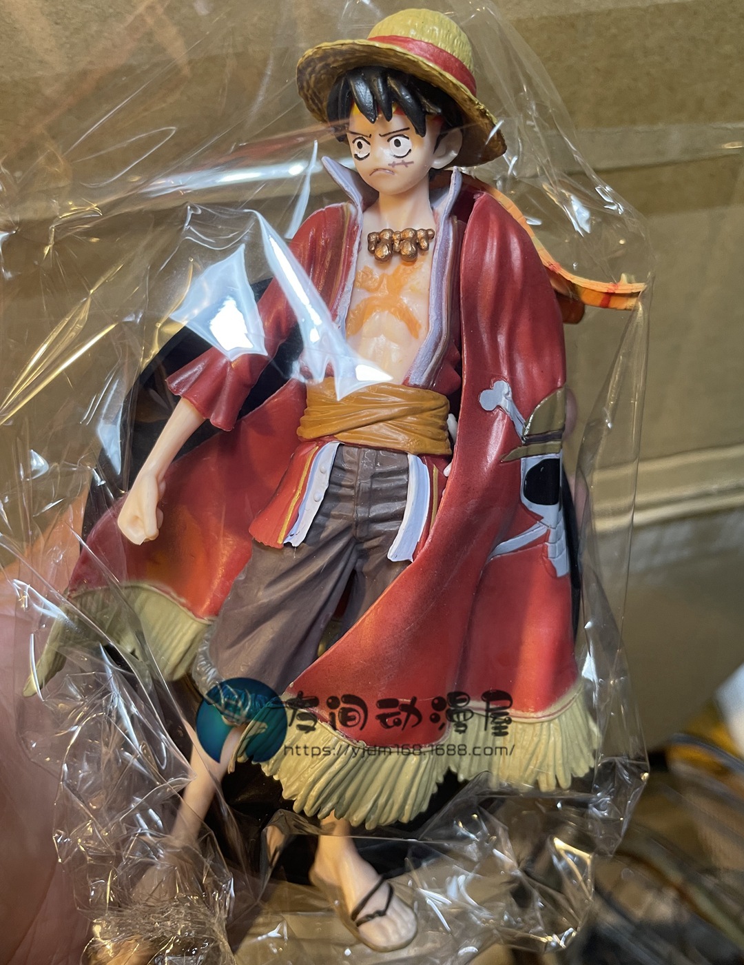 海贼王 15周年剧场版 披肩 披风路飞 草帽小子 站姿 盒装手办模型