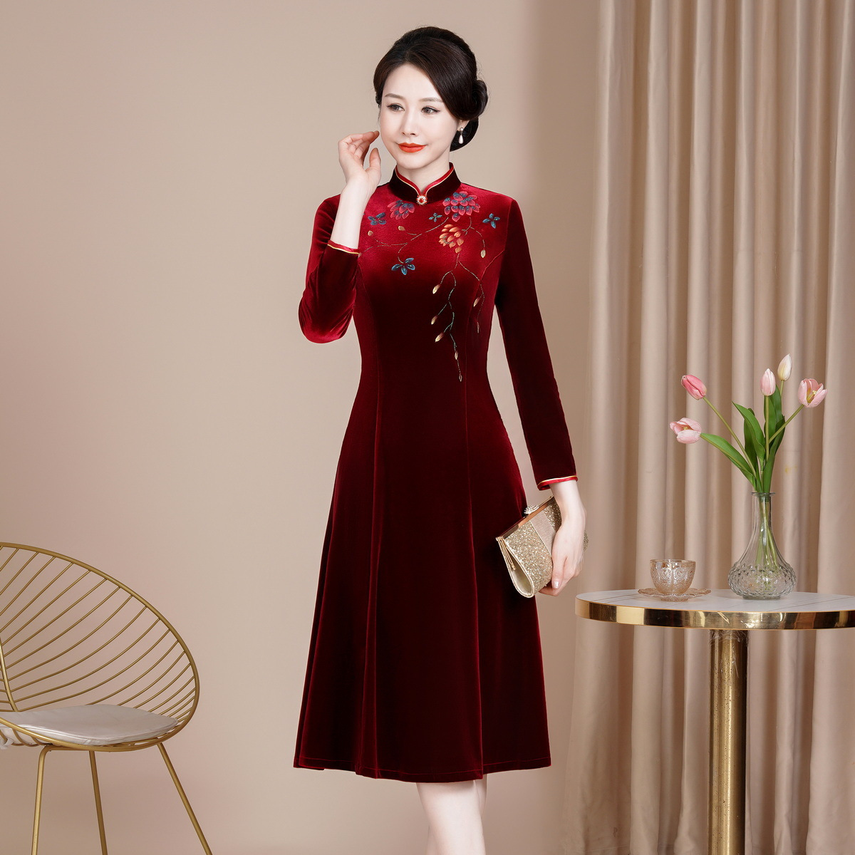 2024新款改良复古韩国绒旗袍时尚旗袍连衣裙大摆裙年轻中长款长袖