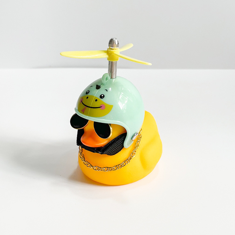破风鸭小黄鸭摆件十二生肖网红鸭汽车电动车头盔配件装饰品小鸭子