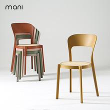 北欧塑料椅子简约餐椅家用创意成人靠背椅现代网红可叠放书桌椅
