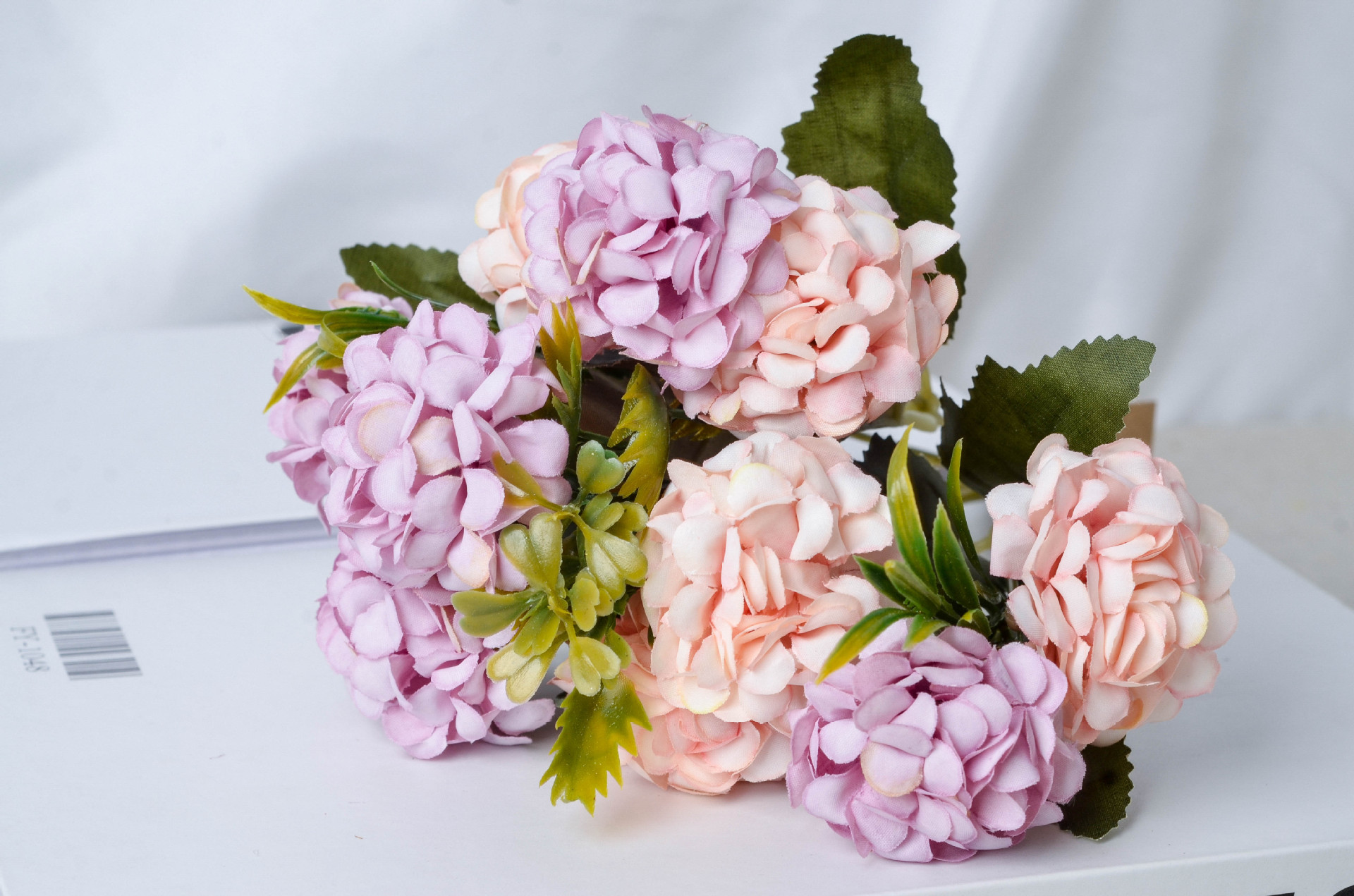 短枝绣球把束花婚庆新娘手捧花束婚礼摄影道具人造花派对装饰花