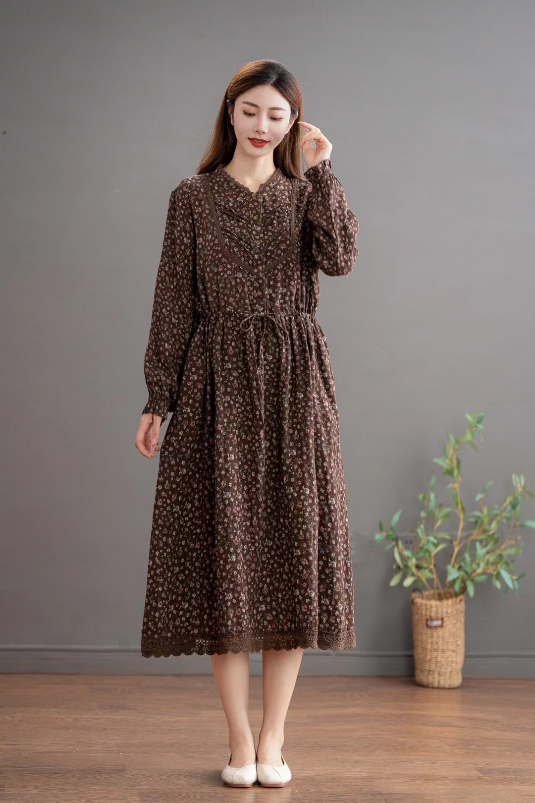 长袖连衣裙 春季新款文艺复古印花宽松高腰系带显瘦碎花长裙5581