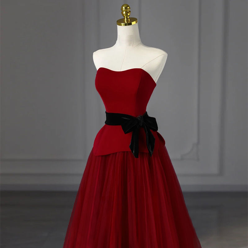 敬酒服新娘夏季结婚订婚酒红色抹胸礼服裙女复古公主感晚礼服