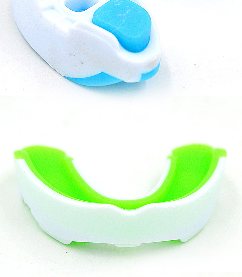 跨境专供运动护齿拳击牙套跆拳道搏击护齿橄榄球护齿可塑型牙套