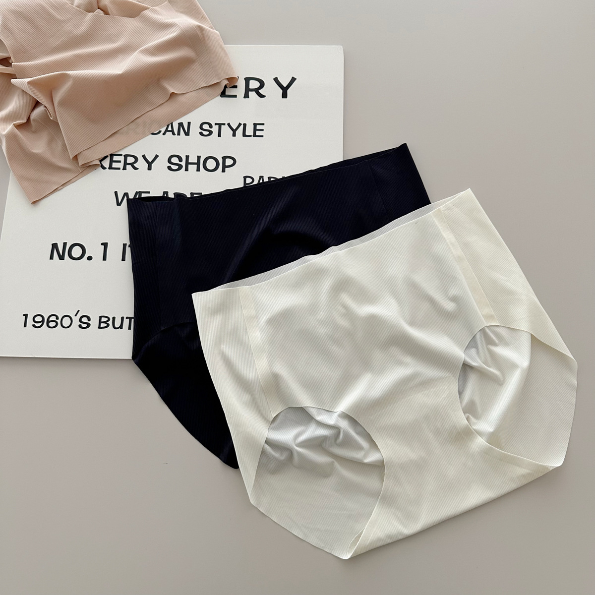 n8359升级不卡臀5a抑菌3d蜜桃臀超薄罗纹简约女士冰丝超薄内裤