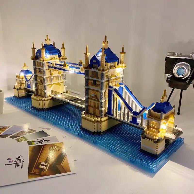 兼容乐高微积木小颗粒双子桥女孩拼装模型玩具世界建筑成人高难度