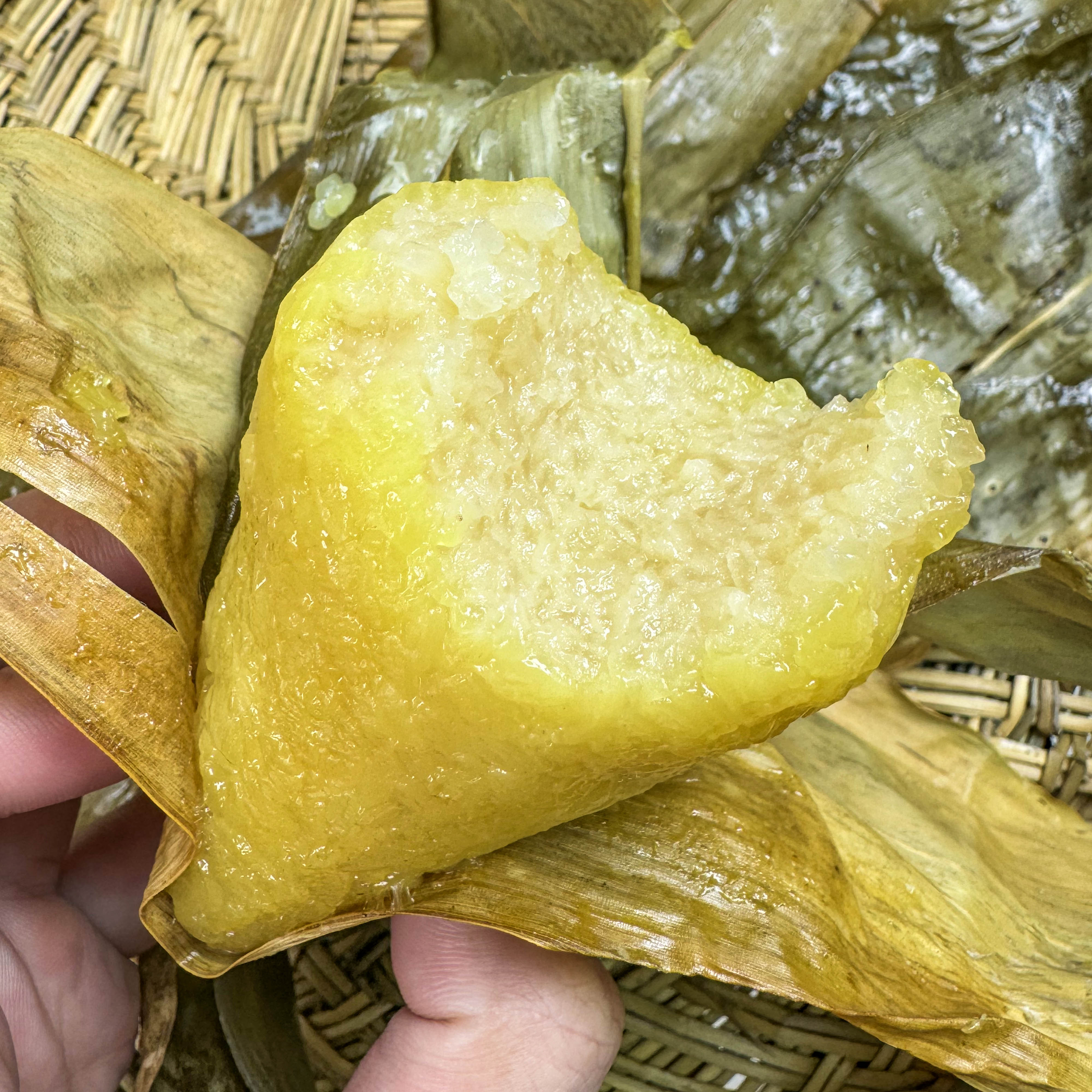 灰水粽草木灰碱水粽蛋黄肉粽豆沙粽灰汤粽子糯米端午粽子礼盒送礼