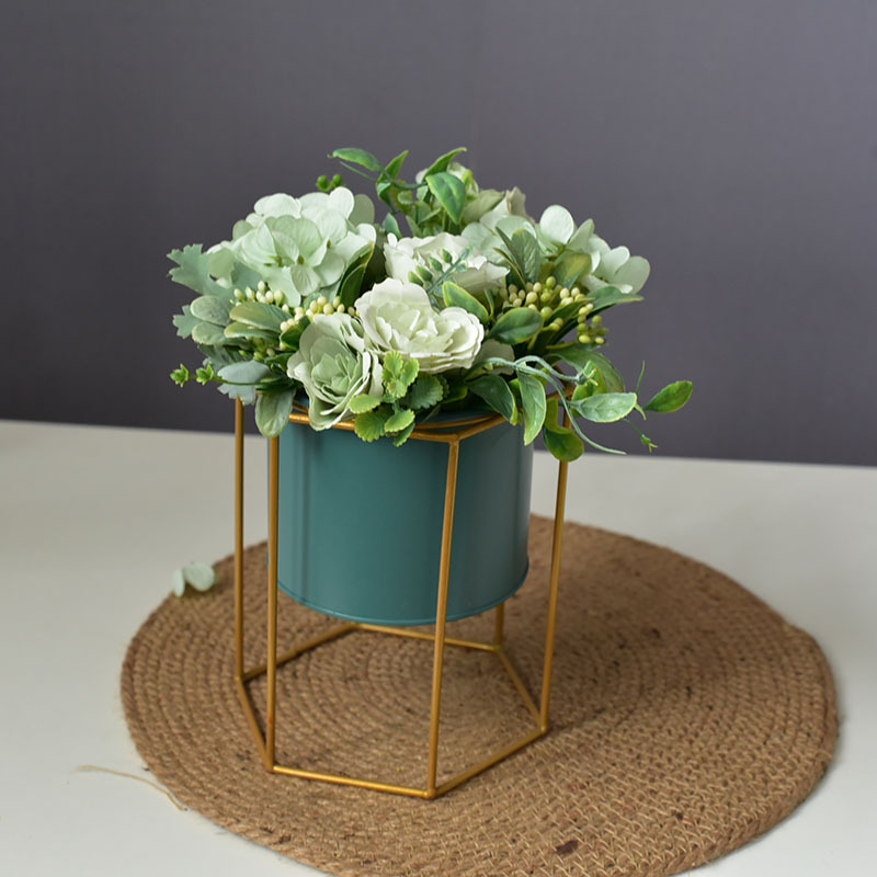 Iron Flower Basket Dining Table and Tea Table in Living Room Bouquet Ornaments Indoor Decorative Flower Pot Nordic Flower Basket Golden Mini