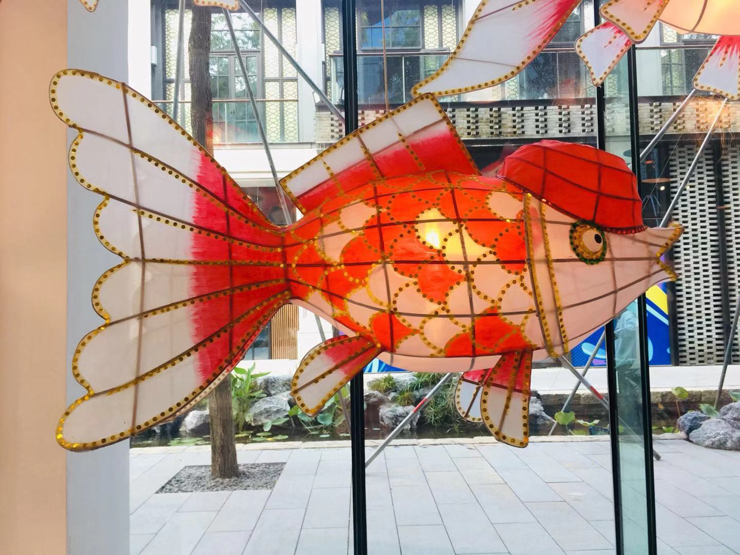 中秋节五一节金龙鱼花灯鲤鱼灯笼彩灯广场商场商业空间装饰定制