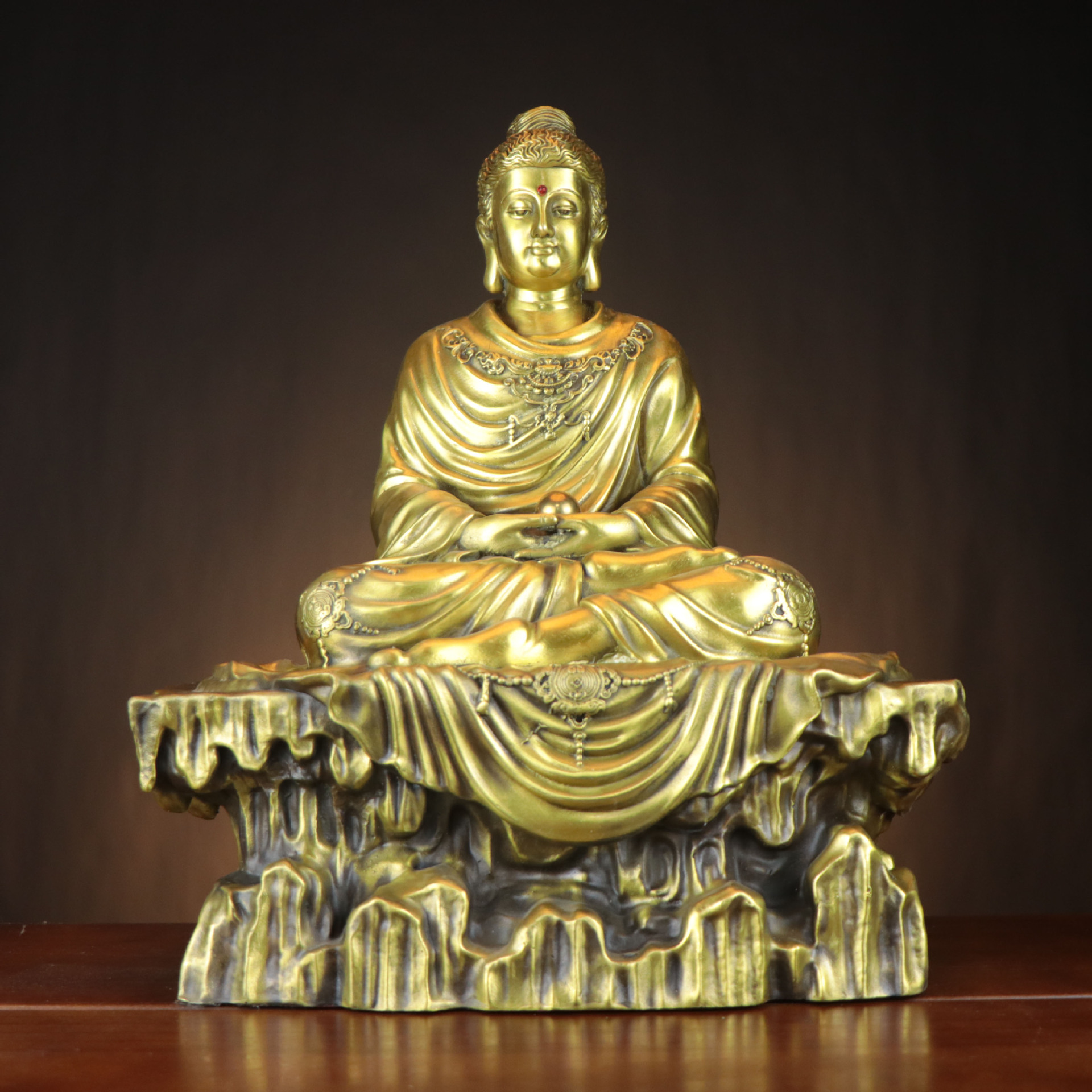 黄铜释迦摩尼大日如来佛祖佛像居家用佛堂供奉用品店铺金属装饰